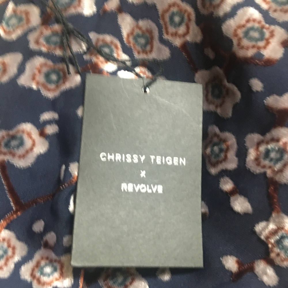 NWT Revolve x Chrissy Teigen Katsuya Mini Dress XS - Picture 9 of 11